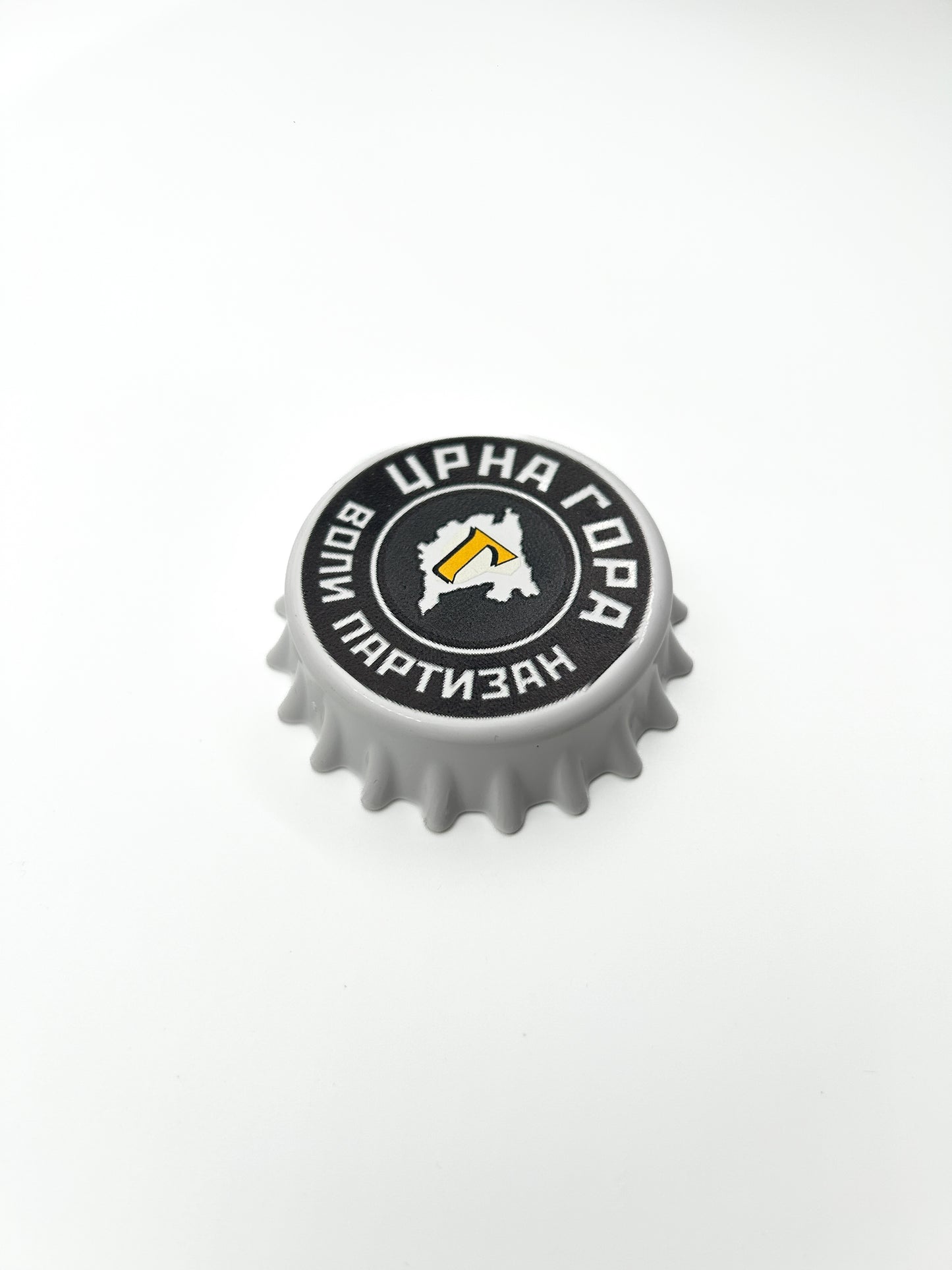 Otvarač za pivo "Crna Gora voli Partizan"