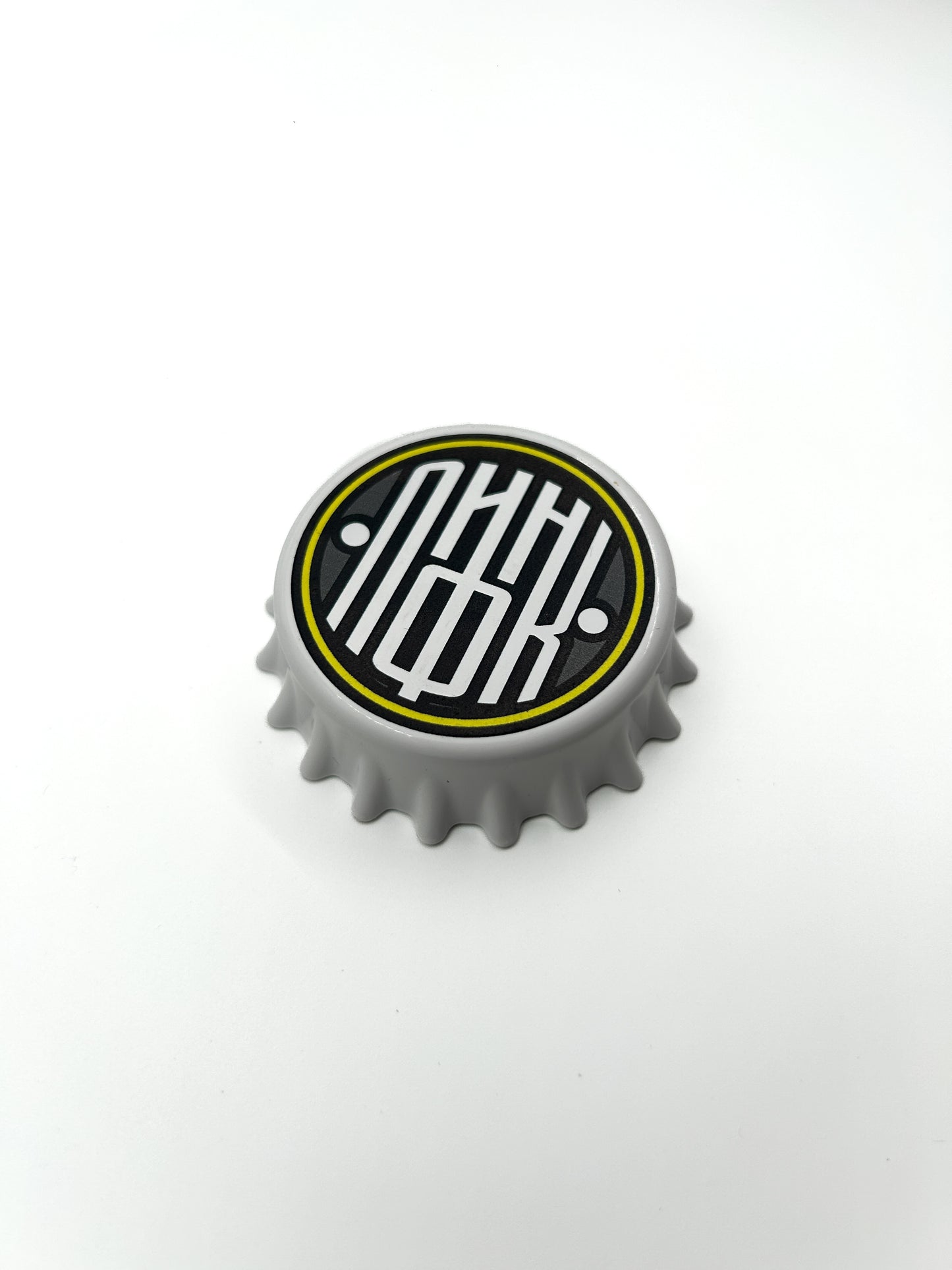 Otvarač za pivo "Pin Pfk"