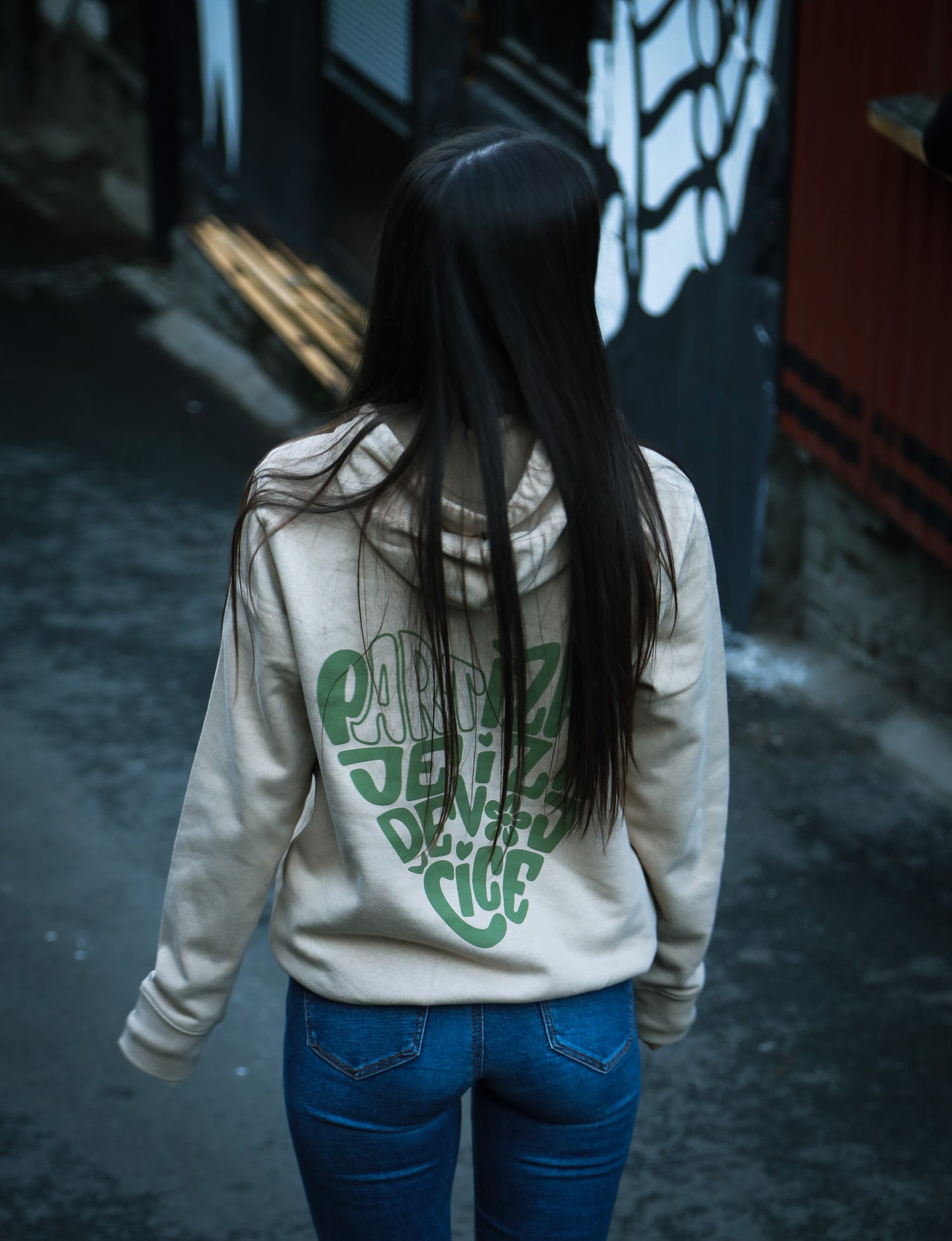 Ženski duks "Partizan je i za devojčice"