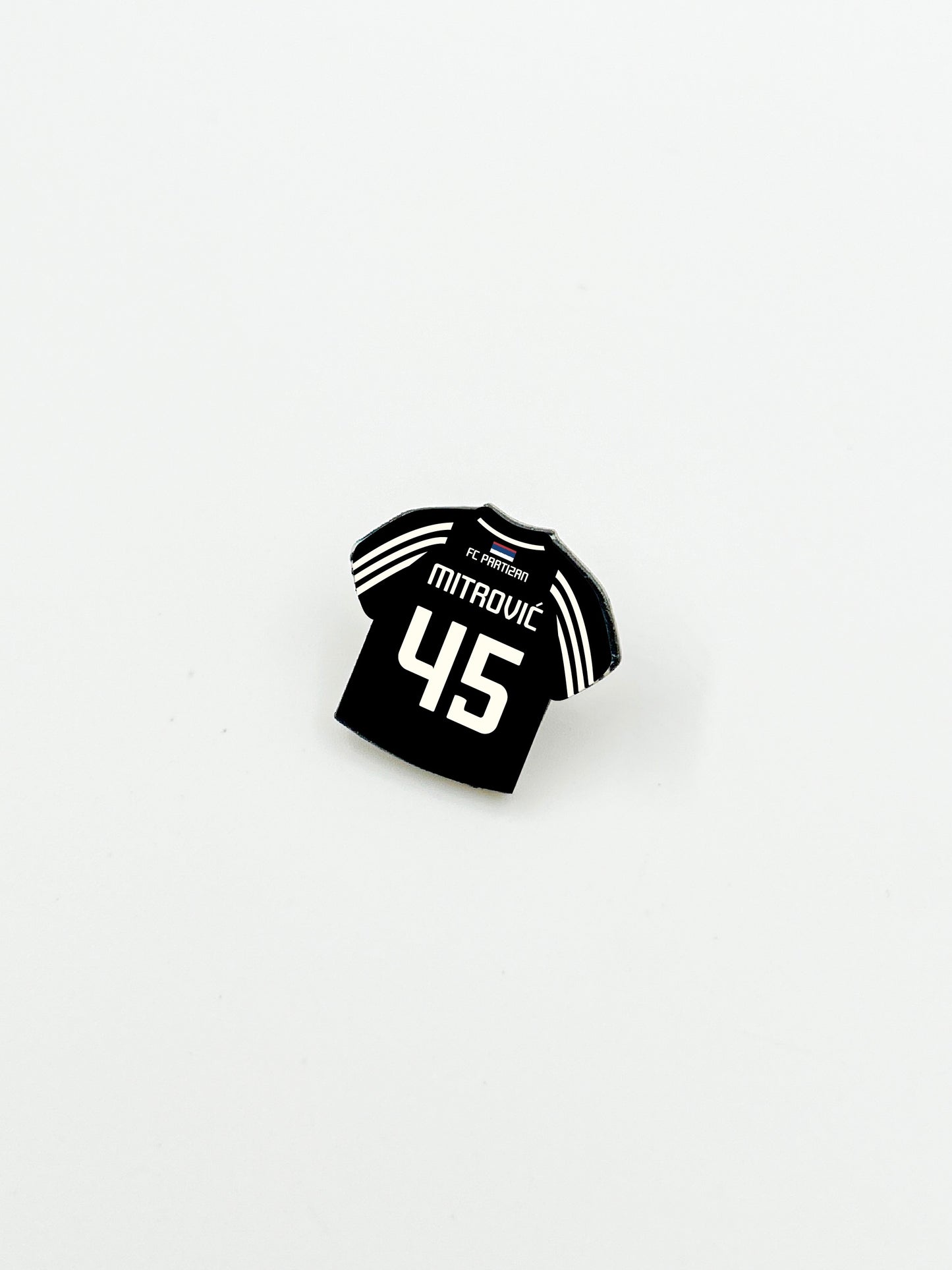 Pin "Mitrović - dres"